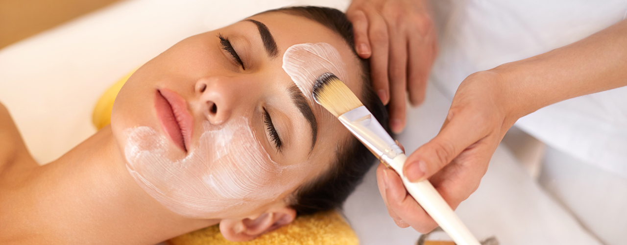 Kosmetik - Ausbildungen - Kosmetik-Lehrgang Tauchen Sie ein, in die umfangreiche Welt der Kosmetik - Manuelle Lymphdrainage: Fachkurs für Kosmetiker